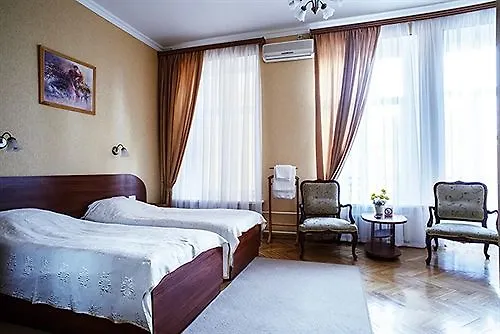 Black Sea Oktyabrskaya 3*