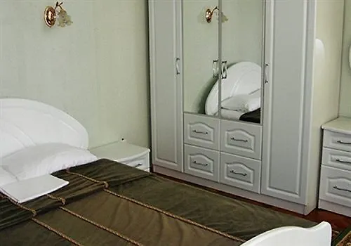 Black Sea Oktyabrskaya 3*