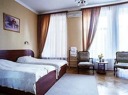 Black Sea Oktyabrskaya 3*
