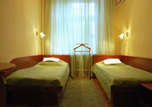 Black Sea Oktyabrskaya 酒店 3*