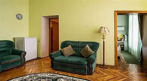 Black Sea Oktyabrskaya 酒店